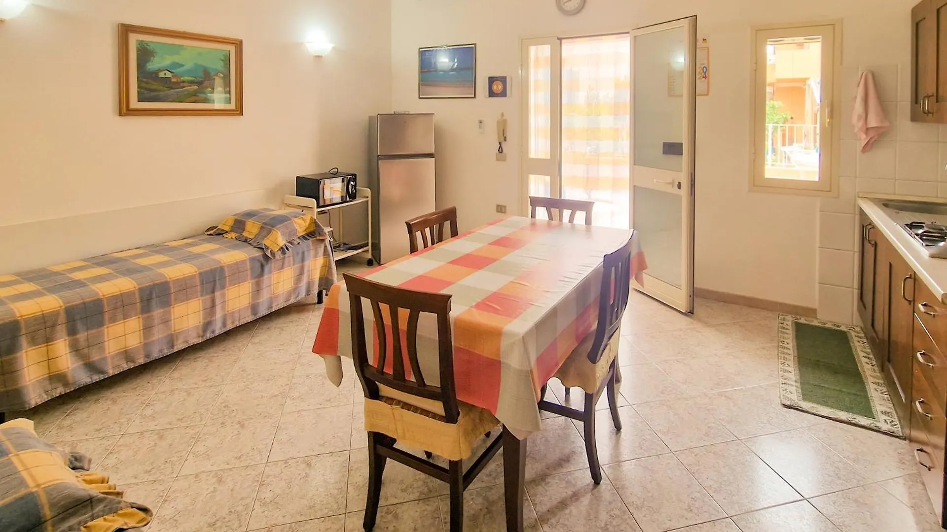 Apartament Vico House 1 La Maddalena  0*, La Maddalena (Sassari)